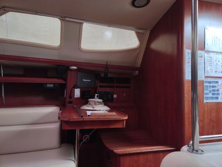 Hunter 45 DS image
