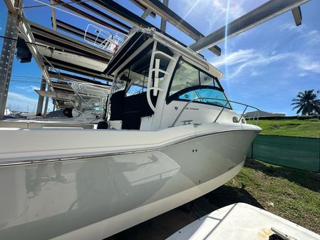 Boston Whaler 315 Conquest image