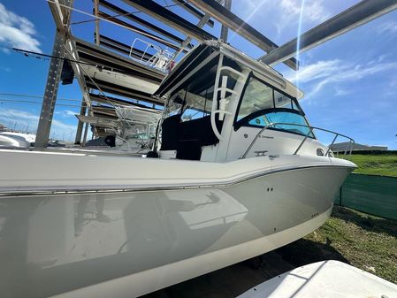 Boston Whaler 315 Conquest image