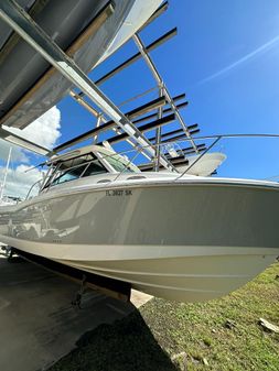 Boston Whaler 315 Conquest image