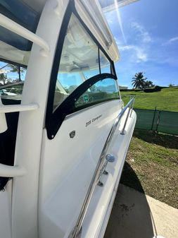 Boston Whaler 315 Conquest image