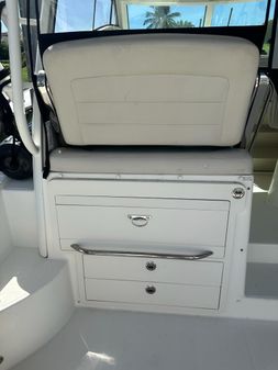 Boston Whaler 315 Conquest image