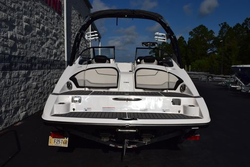 Yamaha Boats 212X image