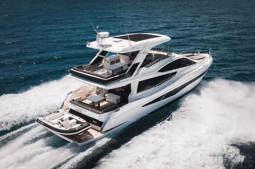 Galeon 550 Fly image