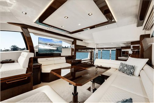 Galeon 550 Fly image