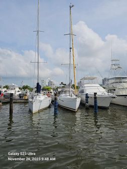 Beneteau Oceanis Clipper 393 image