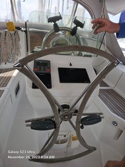 Beneteau Oceanis Clipper 393 image