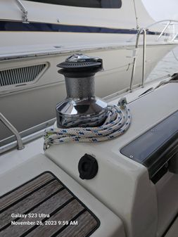 Beneteau Oceanis Clipper 393 image