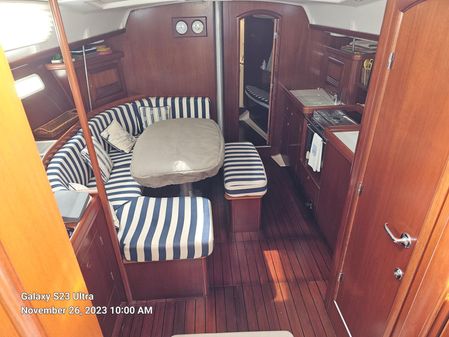 Beneteau Oceanis Clipper 393 image