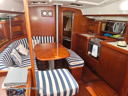 Beneteau Oceanis Clipper 393 image