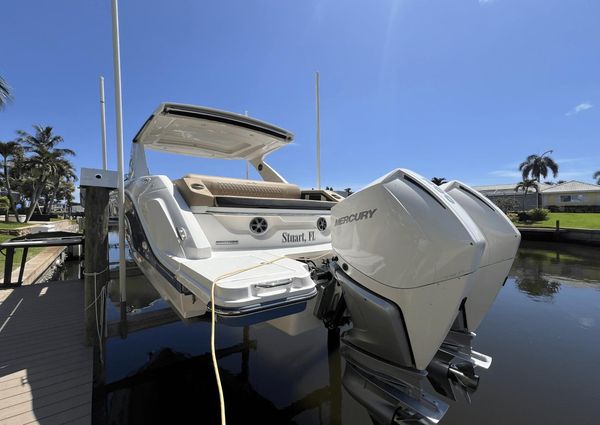 Sea Ray 310 SLX OB image