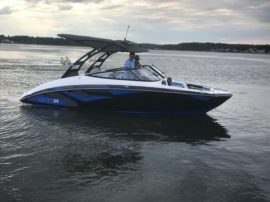 Yamaha-boats 242X-E - main image