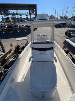 Boston Whaler 270 Dauntless image