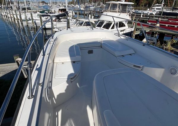 Boston Whaler 270 Dauntless image