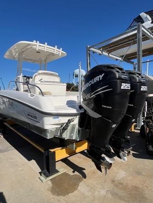 Boston Whaler 270 Dauntless - main image