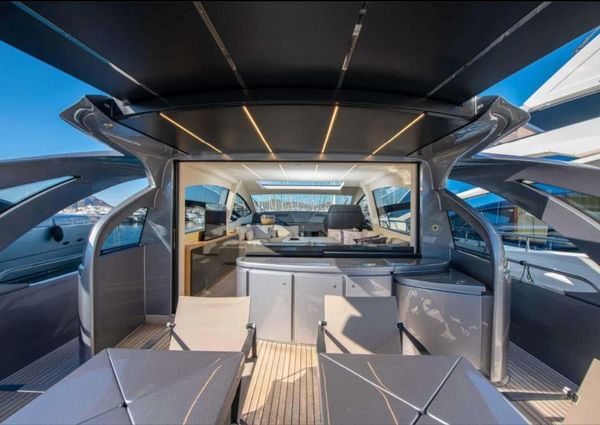 Pershing 70 image