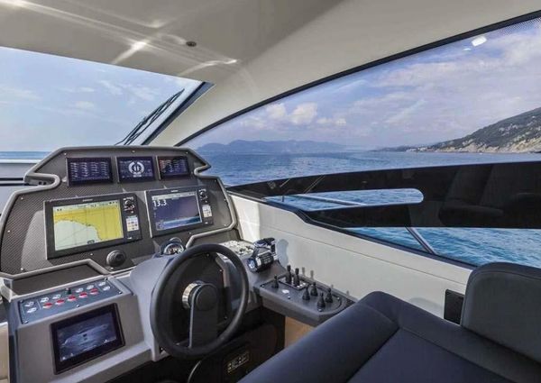 Pershing 70 image