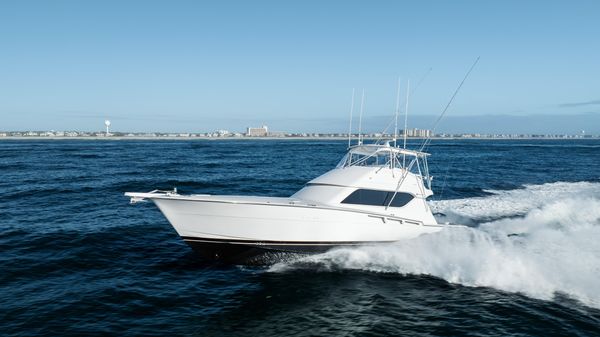 Hatteras 60 Convertible image