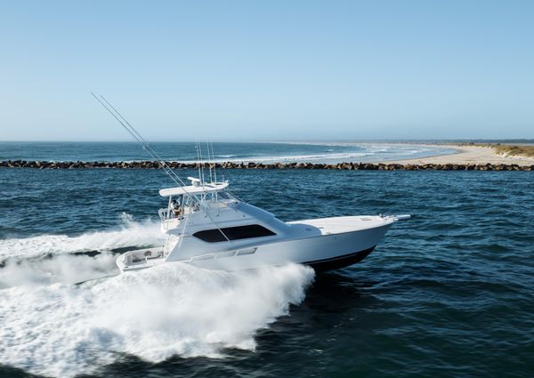 Hatteras 60 Convertible image