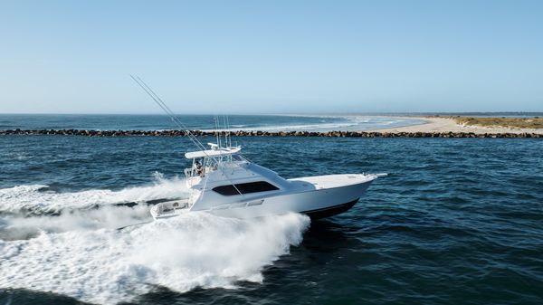 Hatteras 60 Convertible image