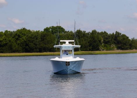 Bahama 41 Center Console image