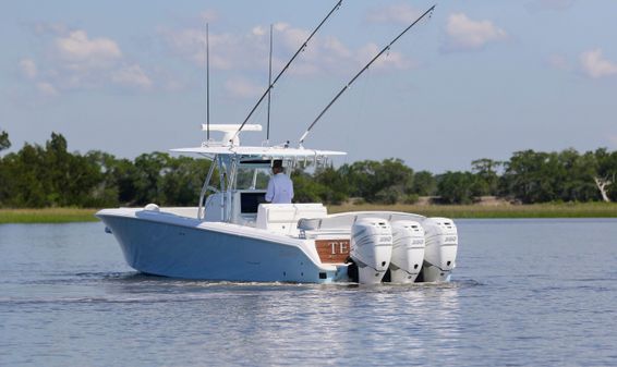 Bahama 41 Center Console image