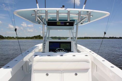 Bahama 41 Center Console image