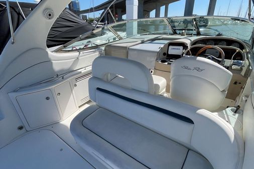 Sea Ray 360 Sundancer image