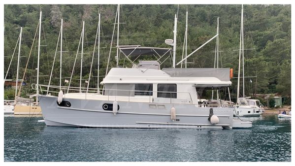 Beneteau Swift Trawler 44 image