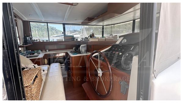 Beneteau Swift Trawler 44 image