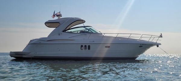 Cruisers Yachts 420 Express image