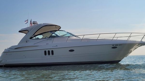 Cruisers Yachts 420 Express 