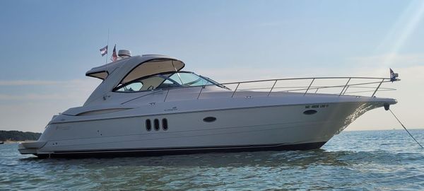 Cruisers Yachts 420 Express image