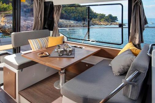 Jeanneau NC-WEEKENDER-1095 image