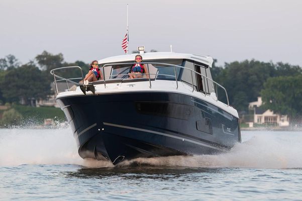 Jeanneau NC Weekender 1095 - main image