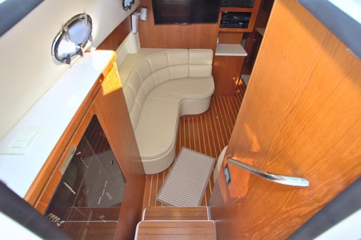 Tiara Yachts 4000 Express image