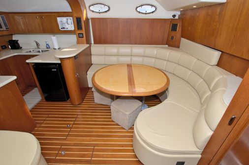 Tiara Yachts 4000 Express image