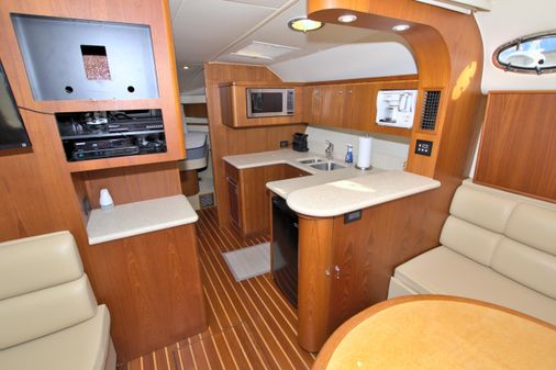 Tiara Yachts 4000 Express image