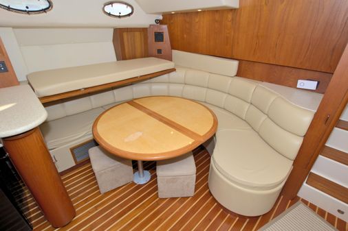 Tiara Yachts 4000 Express image