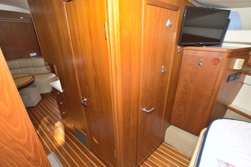 Tiara Yachts 4000 Express image