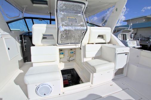 Tiara Yachts 4000 Express image