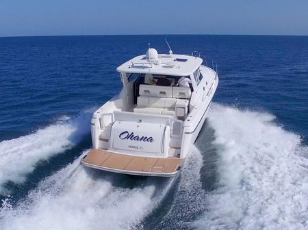 Tiara Yachts 4000 Express image