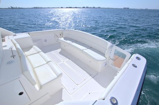 Tiara Yachts 4000 Express image