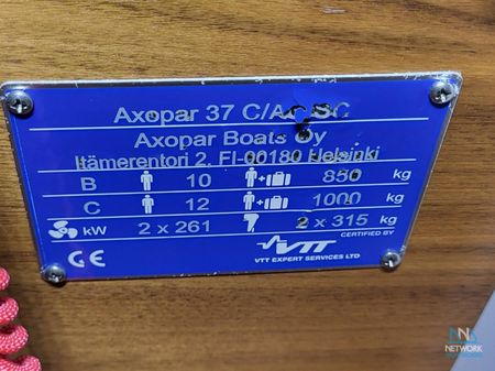 Axopar 37 M (Forward Cabin) image