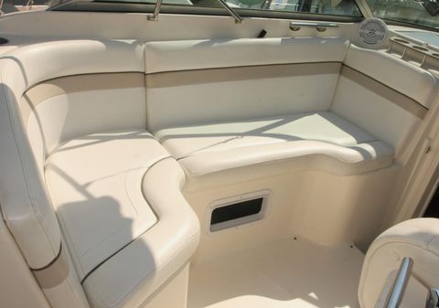 Rinker 270 Fiesta Vee image