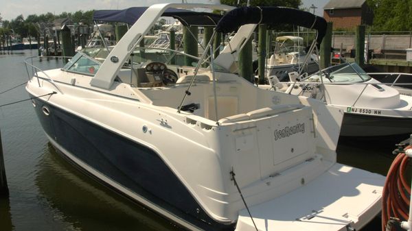 Rinker 270 Fiesta Vee 