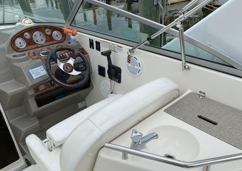 Rinker 270 Fiesta Vee image