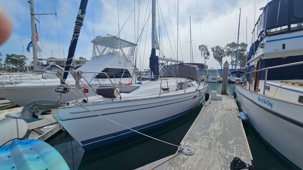 Catalina 355