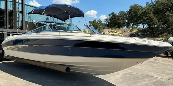 Sea-ray 230 image