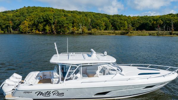Intrepid 409 Valor